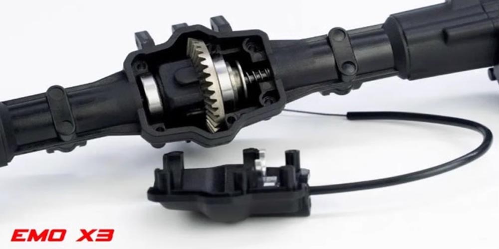 11-CROSSRC_EMO_X3_RC_CAR_2025_model-golden_gear-3