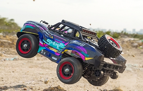 JJRC C8820 1/18 4WD High Speed Off-Road RC Car