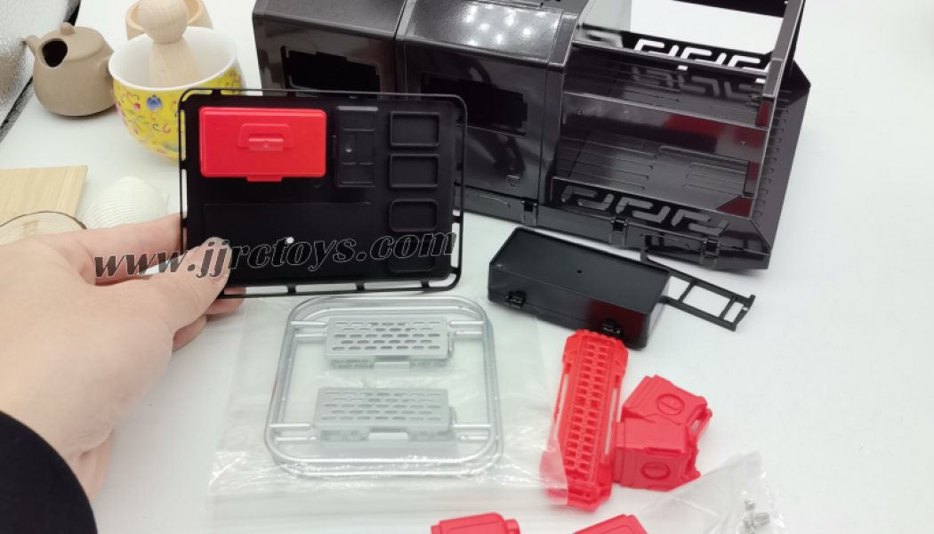 JJRC C8823 RC Crawler upgrade off-road luggage compartment